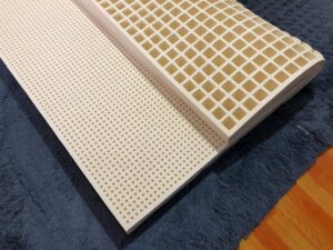 nệm cao su liên á hay cao su vạn thành