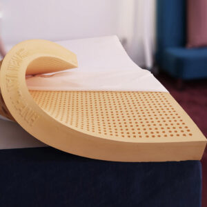 nệm cao su vạn thành và nệm cao su kim cương