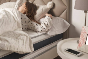 nệm lò xo King Koil với lò xo Hanvico