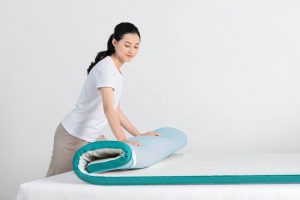 sử dụng nệm đa năng Aeroflow Topper