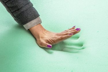 Lý giải: Nệm foam có tốt không? 3 Cách phân biệt nệm foam thật giả 1 Nệm foam