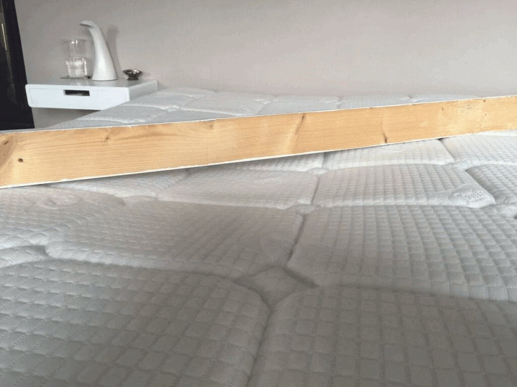 Nệm bị xẹp lún gây mất thẩm mỹ
