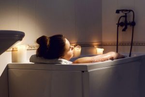 thư giãn giúp cơ thể thả lỏng và dễ vào giấc