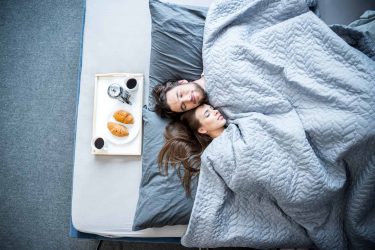 7 lời khuyên để ngủ ngon hơn với người bạn đời của mình 1 lời khuyên để có giấc ngủ ngon hơn với người bạn đời