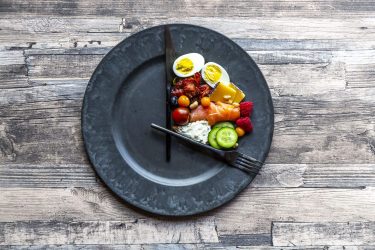 Chế độ nhịn ăn gián đoạn là gì? Có tốt không? 1 Chế độ nhịn ăn gián đoạn là gì
