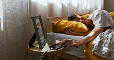 Cải thiện giấc ngủ với tiếng ồn trắng (White Noise) 1 Cải thiện giấc ngủ với tiếng ồn trắng (White Noise)