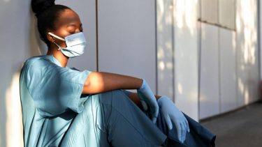 Rối loạn giấc ngủ theo ca và những điều bạn chưa biết 1 Rối loạn giấc ngủ theo ca