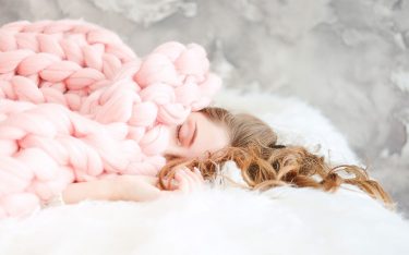 Thế nào là một “giấc ngủ đẹp"? Các ảnh hưởng của giấc ngủ đến sắc đẹp 1 Như thế nào là một "giấc ngủ đẹp"
