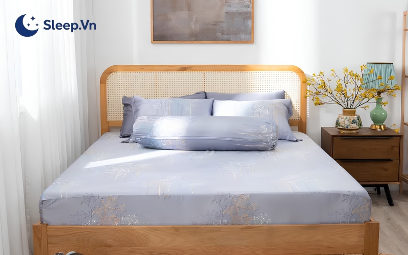 Màu ga giường dễ ngủ là màu nào? Gợi ý chọn màu giúp ngủ ngon 6 Ngoài màu sắc, yếu tố chất liệu ga giường cũng ảnh hưởng tới chất lượng giấc ngủ