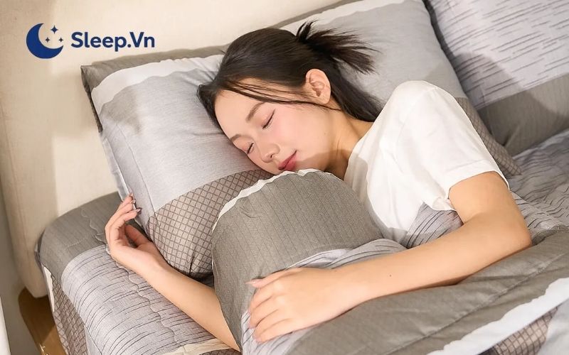 Thức dậy lúc 7h sáng thì ngủ lúc mấy giờ?