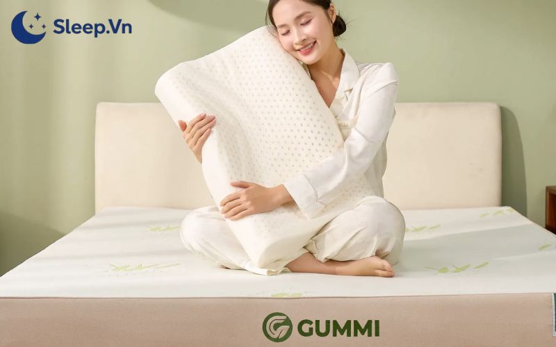 Nên nằm gối cao hay thấp? Cách chọn độ cao gối phù hợp 7 Cao su thiên nhiên là chất liệu gối được nhiều người ưa chuộng