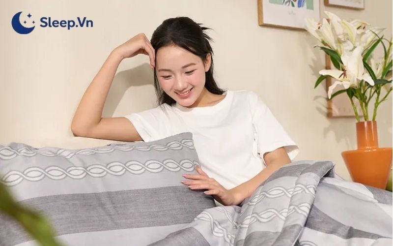 Ngủ lúc 11h thì nên dậy lúc mấy giờ để tỉnh táo và khỏe mạnh? 3 Ngủ đủ giấc góp phần hỗ trợ cân bằng nội tiết và cân nặng