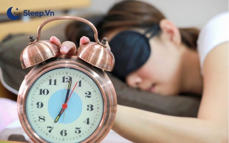 Ngủ lúc 11h thì nên dậy lúc mấy giờ để tỉnh táo và khỏe mạnh? 2 Ngủ lúc 11h thì nên dậy lúc 6 - 7h sáng