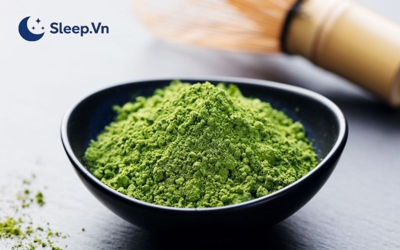 Uống matcha có mất ngủ không? Hướng dẫn cách uống an toàn 3 Matcha chứa hàm lượng caffeine khá cao so với trà xanh thông thường