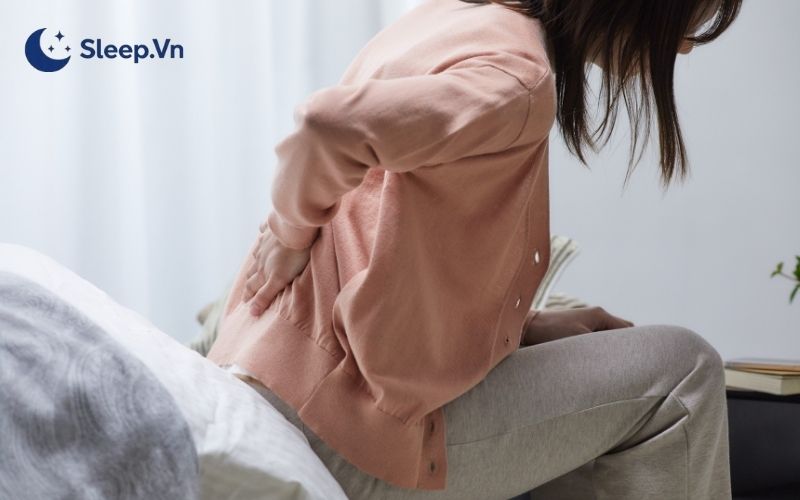 Mẹ bầu mất ngủ 3 tháng cuối: Nguyên nhân và cách cải thiện 2 Mẹ bầu gặp tình trạng đau lưng dưới, nhức mỏi hông