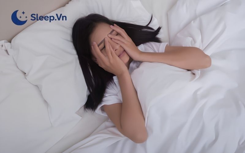Mất ngủ kéo dài, hay còn gọi là mất ngủ mãn tính, là tình trạng khó đi vào giấc ngủ