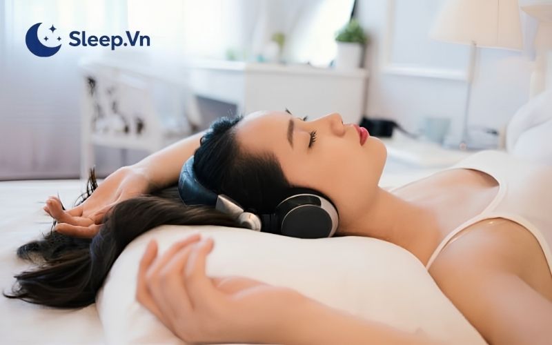 Nghe nhạc nhẹ hoặc âm thanh thư giãn