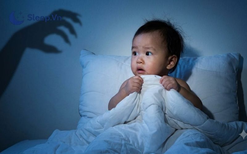 Giấc ngủ trẻ 2 tuổi không sâu, hay thức giấc phải làm sao? 3 Tâm lý lo lắng trước khi ngủ
