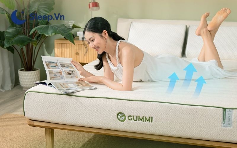 Nên tắt các thiết bị điện tử ít nhất 30 đến 60 phút trước khi lên giường, thay vào đó có thể đọc sách giấy