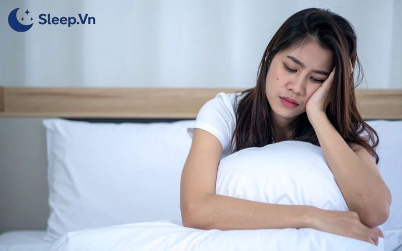 Uống trà sữa có mất ngủ không? Nên uống vào lúc nào? 4 Uống trà sữa có thể gây mất ngủ nếu cơ địa nhạy cảm với caffeine
