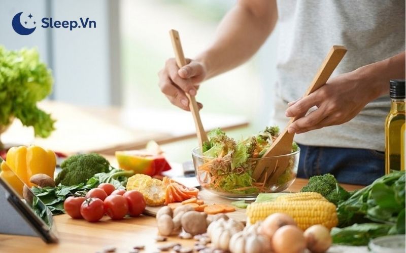 Xây dựng thói quen ăn uống khoa học để hạn chế mất ngủ